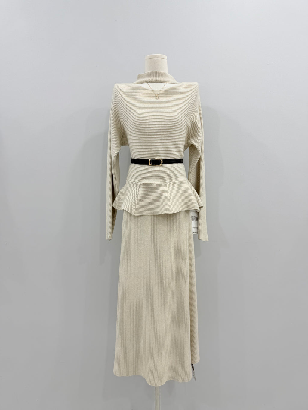 Knitted Top and Skirt SET