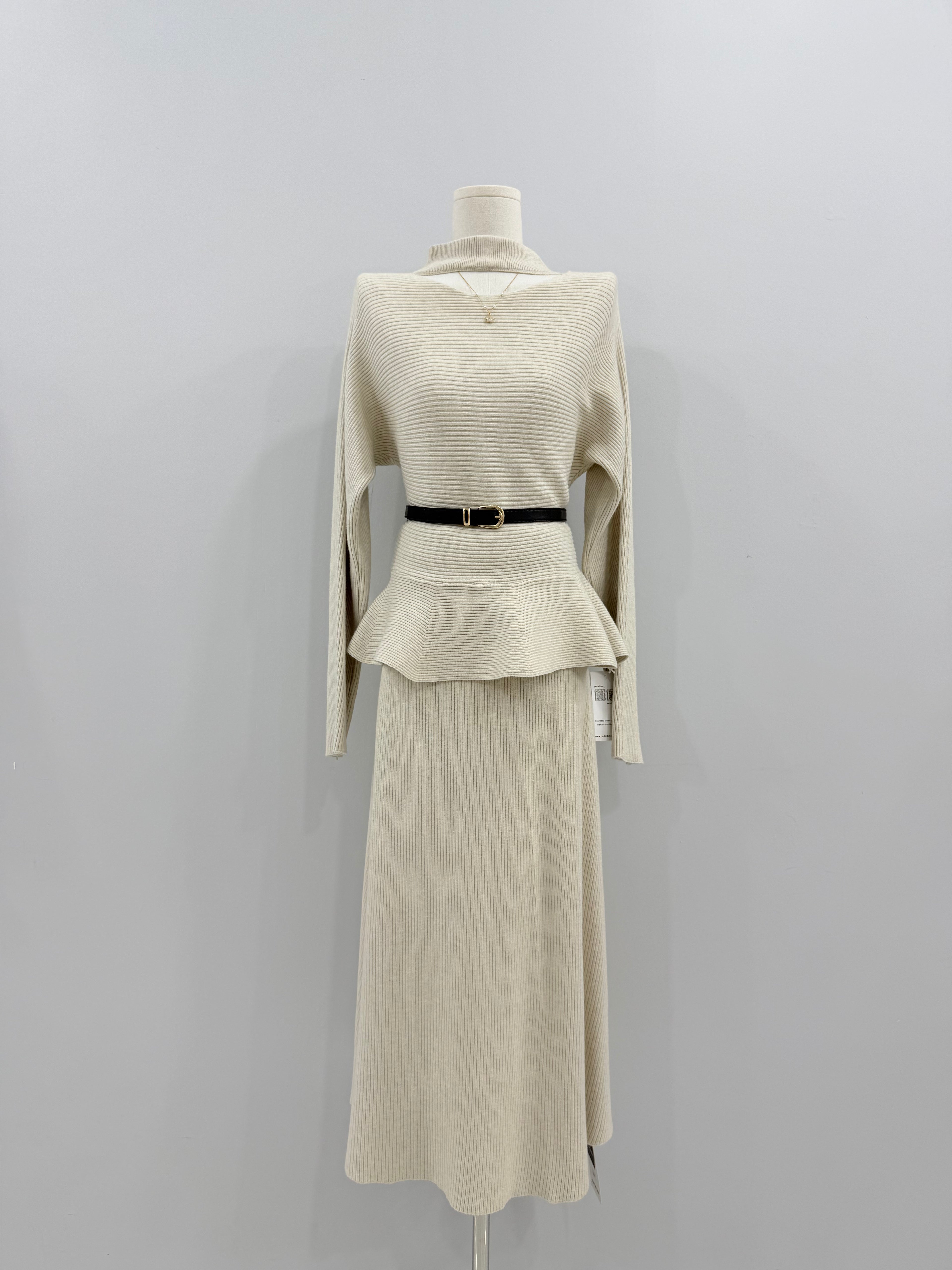 Knitted Top and Skirt SET