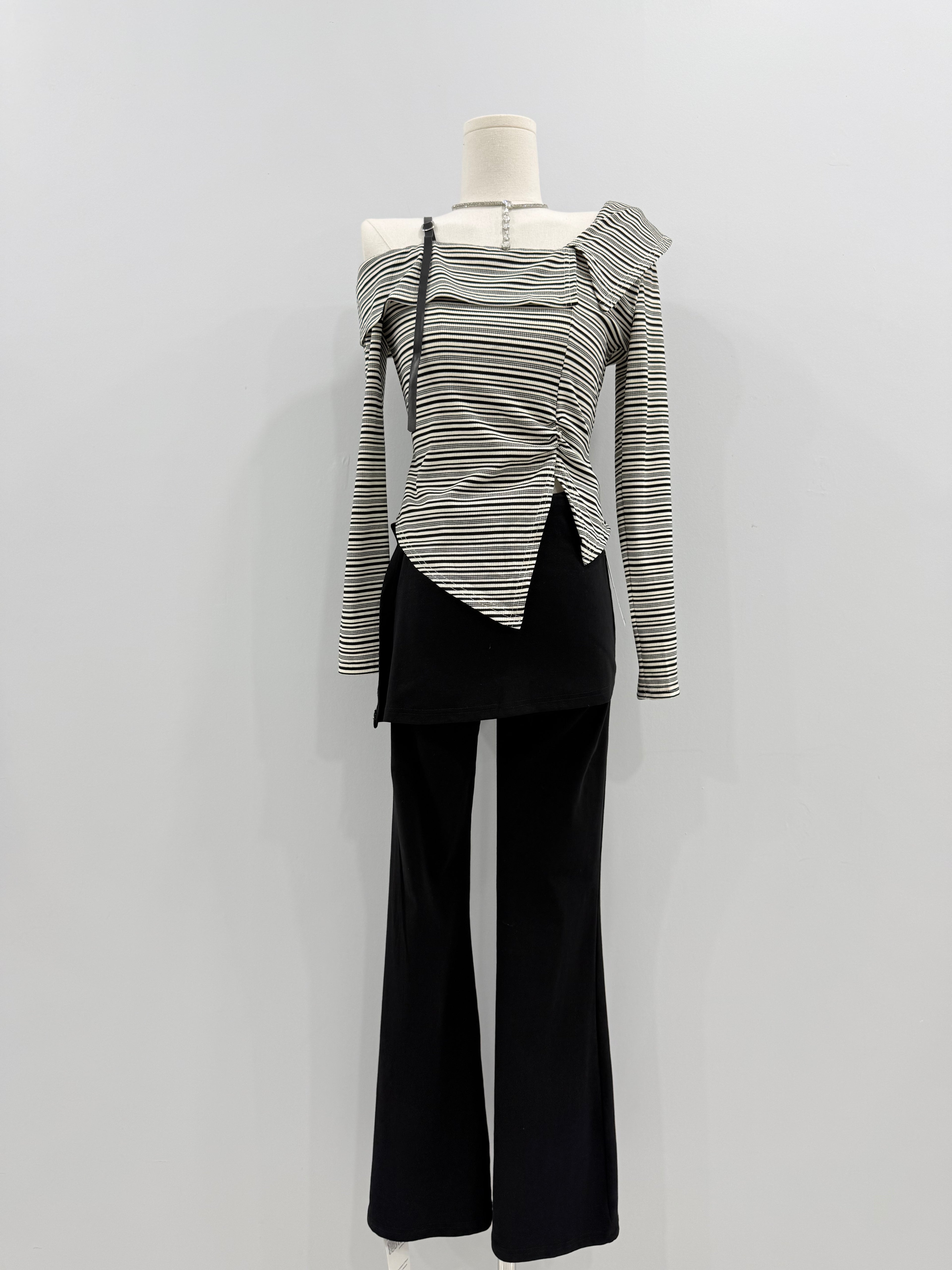 Stripe One-Off Shoulder Top